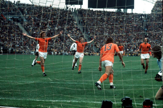 Johann Neeskens, Holland (Jubel, Straff)