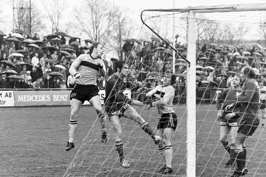 Björn Carlswärd, Hässleholm i en luftduell