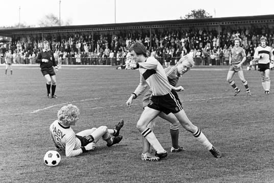 Dan Granqvist på rygg och Tommy Axelsson, Hässleholm