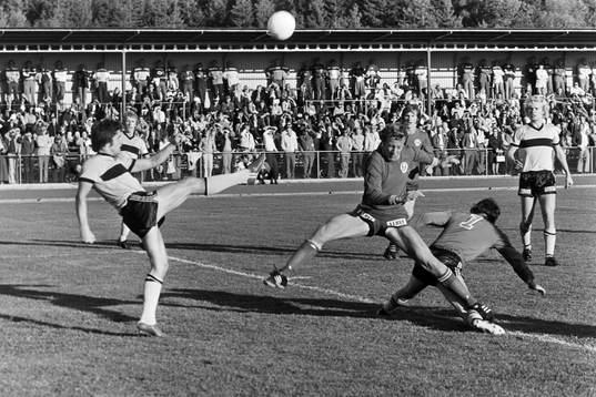 Leif Augustsson, Hässleholm rensar framför helsingborgs
