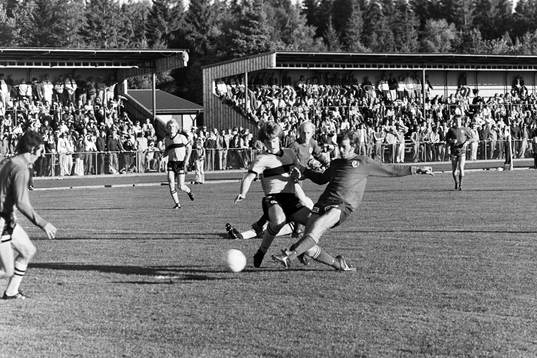 Håkan Bergstrand, Hässleholm försöker stoppa en