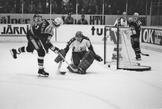Bläddra bland fler bilder av Ishockey, SM-final 1976, Brynäs - Färjestad