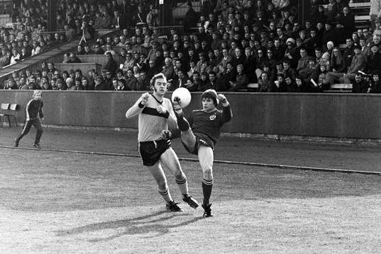 Bertil Arnesson, Hässleholm i kamp om bollen