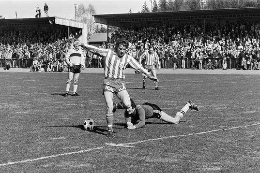 Ove Kindvall, Göteborg fri med hässleholms målvakt Lars