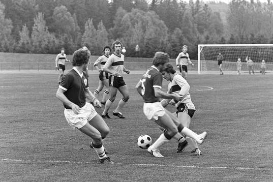 Magnus Eek, Hässleholm med bollen