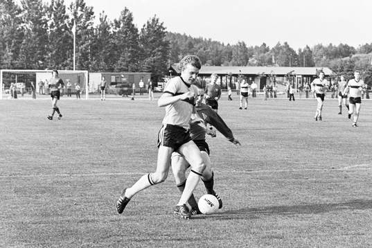 Lars Larsson, Hässleholm med bollen