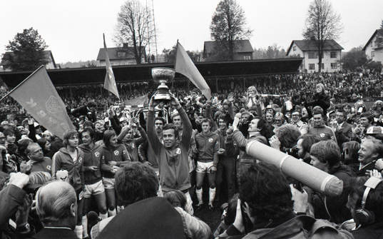 Pokal, jubel, glädje