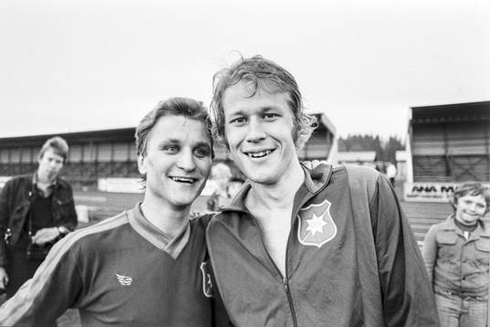 Örgrytes målskyttar Thomas Larsson 2 mål och Roger