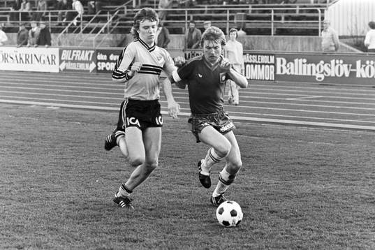 Lars Larsson, Hässleholm jagar en öisspelare