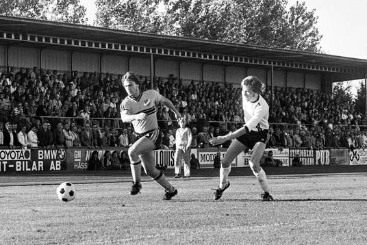 Magnus Eek, Hässleholm med bollen