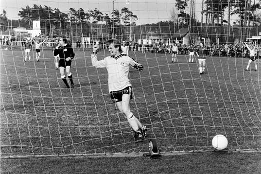 Dick Andersson, Mjällby gör 4-2 till hemmalaget