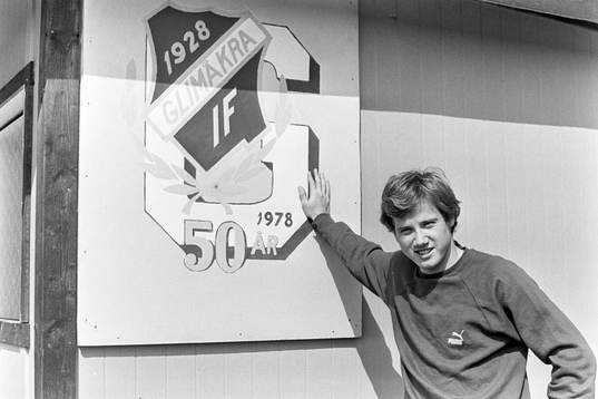 VM-spelaren Ingemar Erlandsson på sin moderklubb