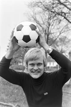Ronnie Hellström, målvakt i landslaget