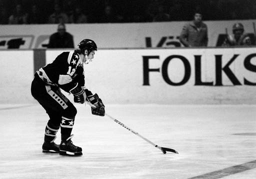 Mats Ulander, AIK med pucken