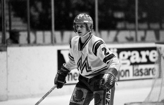 Tomas Jonsson, Modo