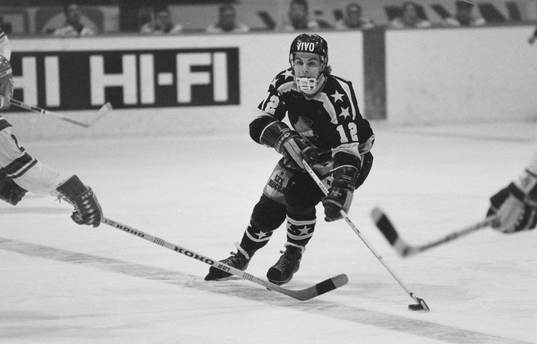 Mats Ulander, AIK med pucken