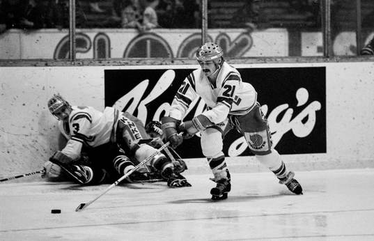 Robert Fredstadius, Modo med pucken