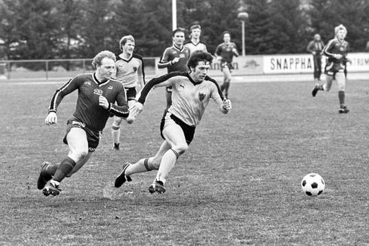 Leif Augustsson, Hässleholm med bollen