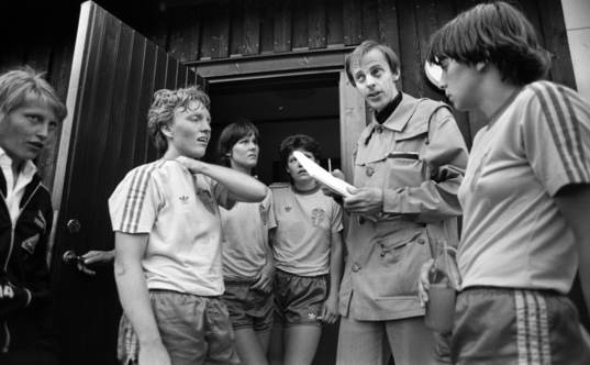 Susanne Erlandsson, Sverige och Thorsten Frennstedt,