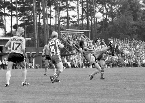 Flemming Pehrson, Mjällby med bollen
