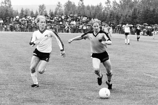 Hässleholms Leif Nilsson med bollen