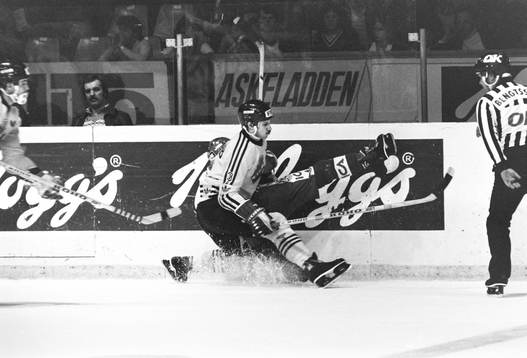 Torbjörn Mattsson, AIK trycker in en frölundait i planket