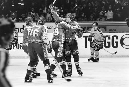 Bo Andersson, Västra Frölunda jublar