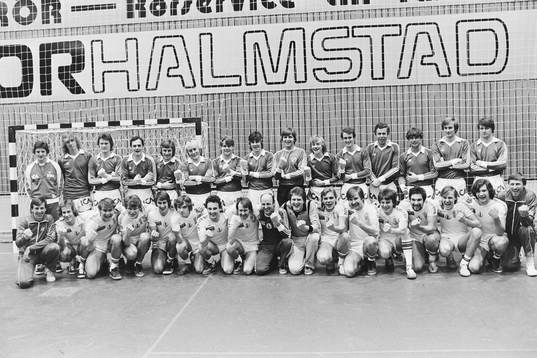Halmstad med sina mästarlag i handboll och fotboll.