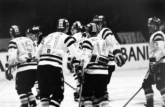 Thomas Lindster och Jukka Koskilahti, HV71 jublar
