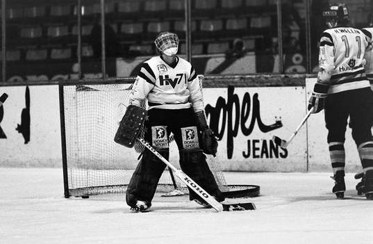 Hannu Lassila, målvakt i HV71 deppar