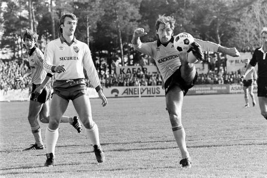 Åke Andersson, Sundsvall och Frank Worthington, Mjällby