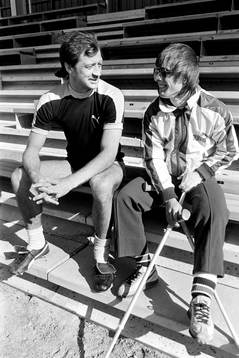 Frank Worthington och långtidsskadade Flemming Pehrson