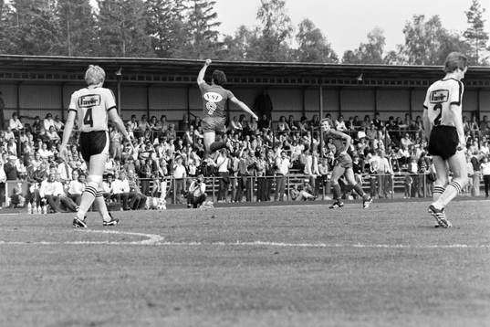 Bläddra bland fler bilder av Fotboll, Div 2 Södra, IFK Hässleholm - Helsingborg, 0-3