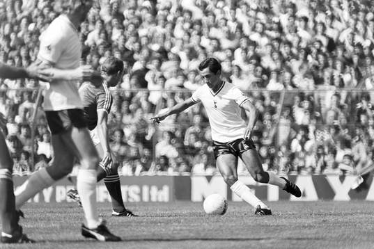 Osvaldo Ardiles, Tottenham