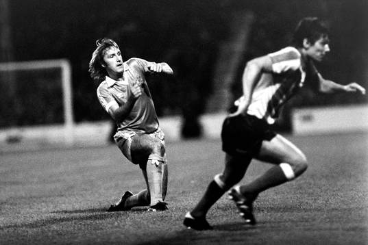 Steve Daley, Manchester City
