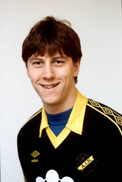 Kjell Jonevret, AIK. Porträtt