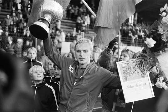 Håkan Arvidsson, Öster med pokalen