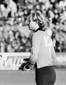 Thomas Ravelli, målvakt, Öster