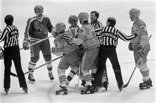 Mats Näslund och Bengt-Åke Gustafsson i bråk med