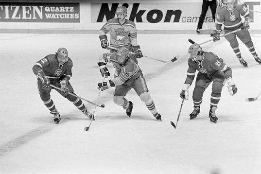 Mats Näslund, Sverige med pucken