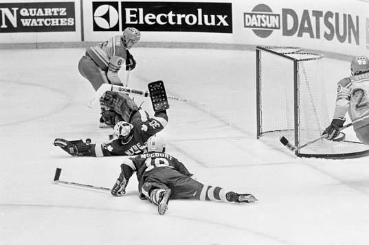 Anders Eldebrink och Philippe Myre, målvakt i Kanada