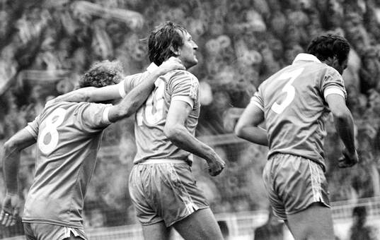 Manchester Citys Tommy Hutchison celebrates his goal