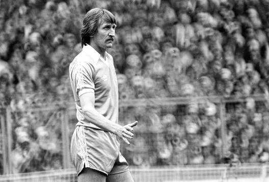 Manchester Citys Tommy Hutchison