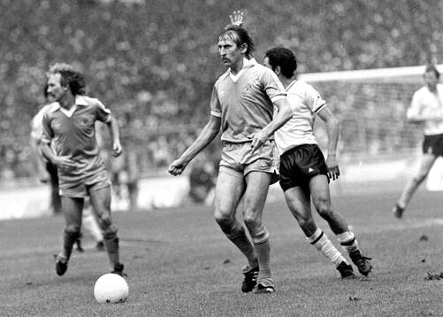 Manchester Citys Tommy Hutchison