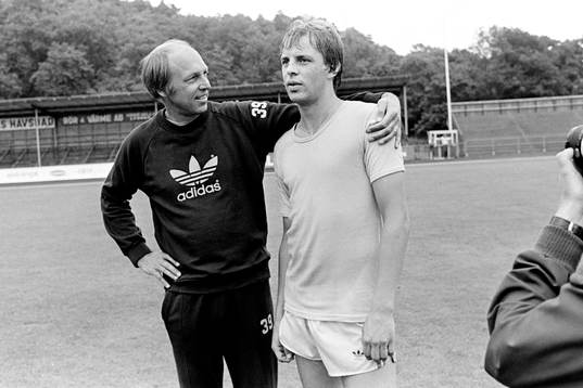 Lars Arnesson, förbundskapten i Sverige och Tommy Holmgren