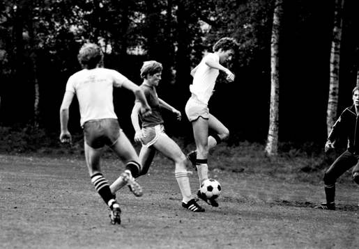 Pia tränar med IFK Osby, herrar
