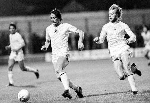 Swansea - Tottenham: Swanseas Robbie James and Tottenhams