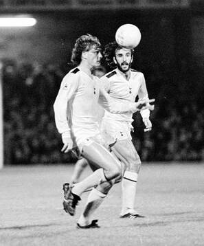 Swansea - Tottenham: Tottenhams Glenn Hoddle and Ricky Villa