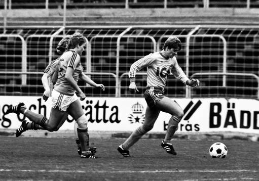 Pia Sundhage, Sverige