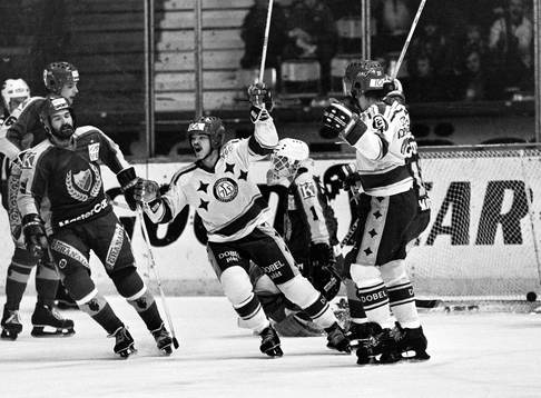 Jarmo Mäkitalo och Leksand jublar